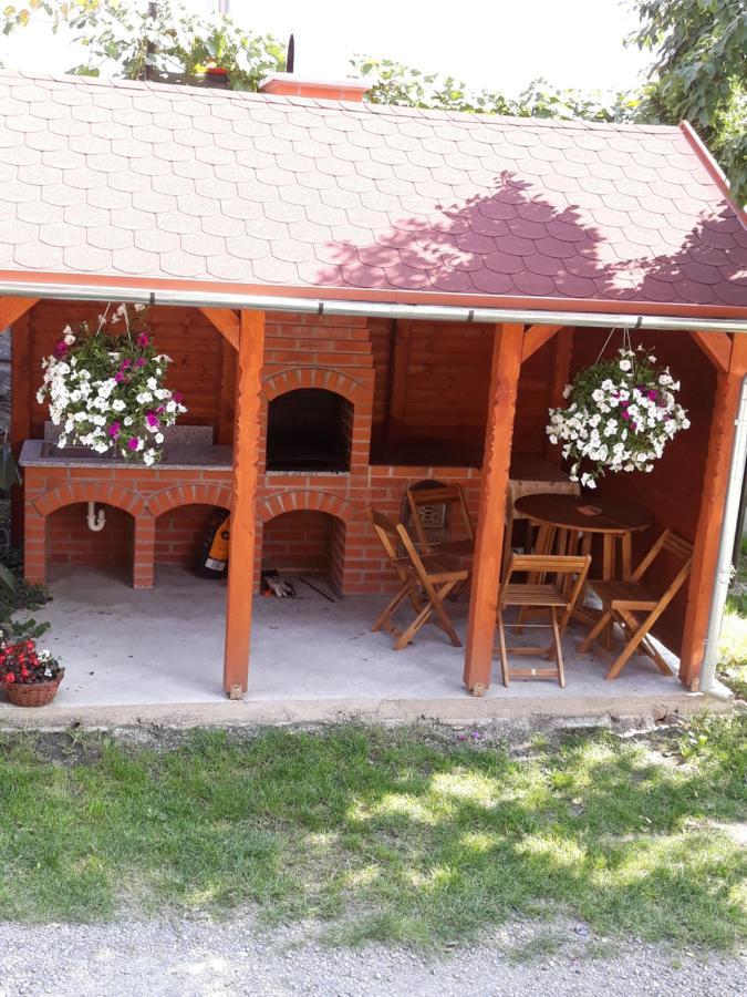 Molnar Vendeghaz Bed & Breakfast Praid Ngoại thất bức ảnh